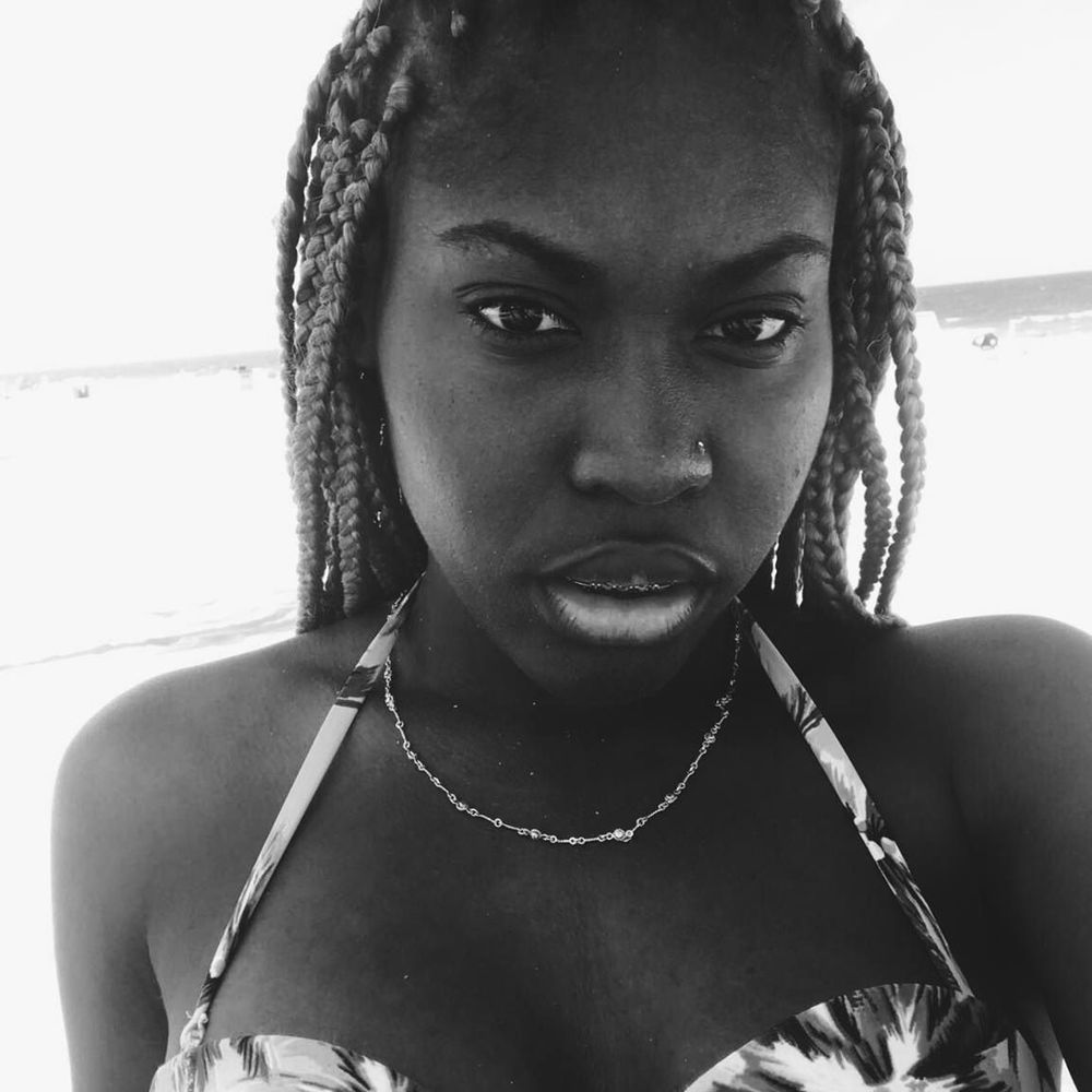 Meet your Posher, Daina